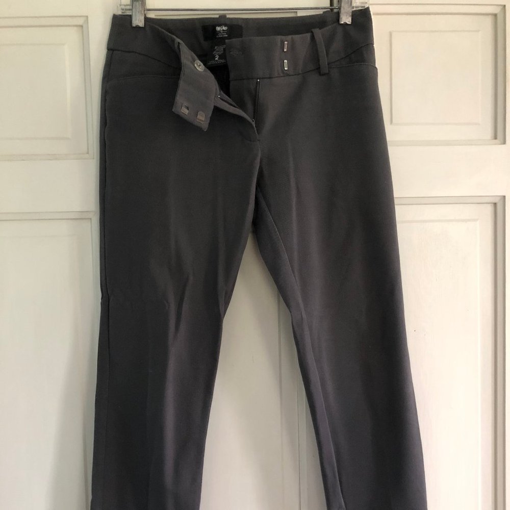 Stretch // Extensible Grey Ankle Pants